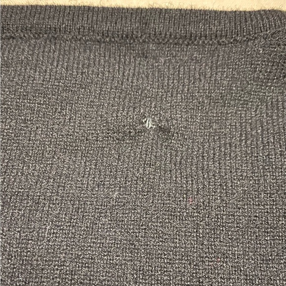 Queen of Scots Woman’s Black 100% Cashmere Size Large Sweater. - Picture 8 of 8